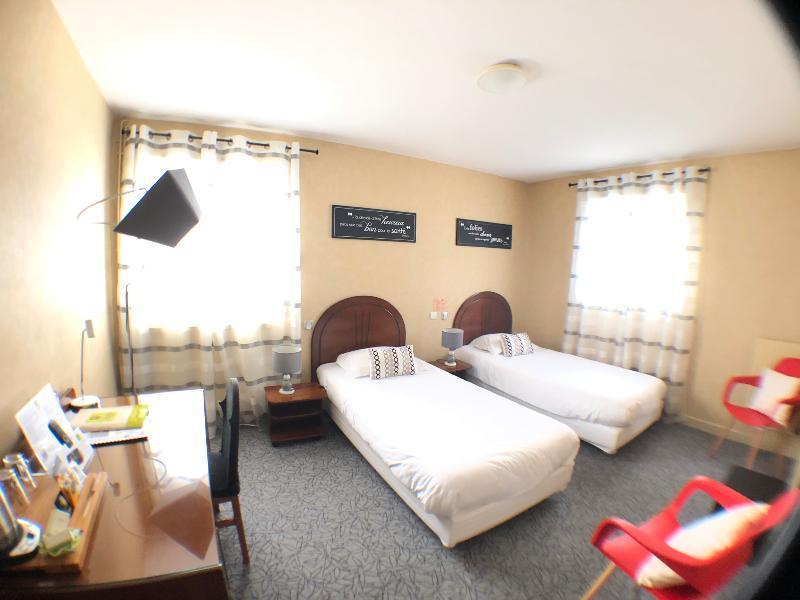 Auv'Hotel Mauriac  Dış mekan fotoğraf