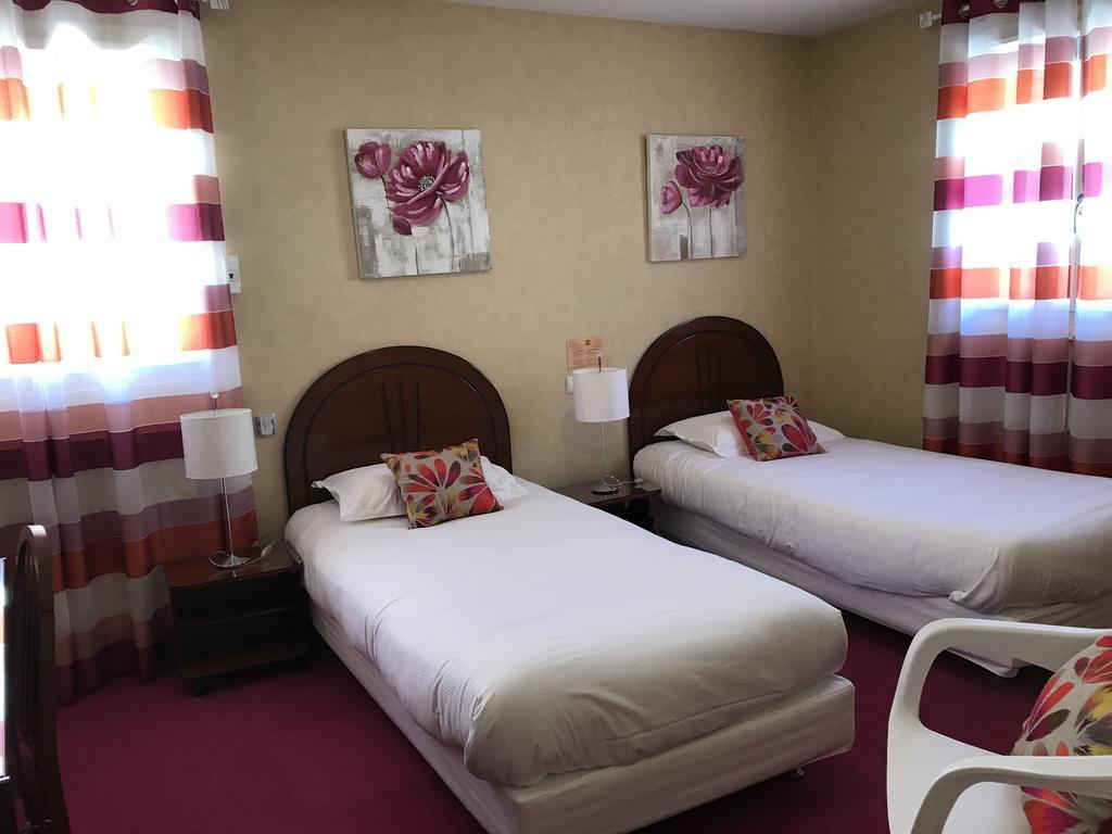 Auv'Hotel Mauriac  Dış mekan fotoğraf