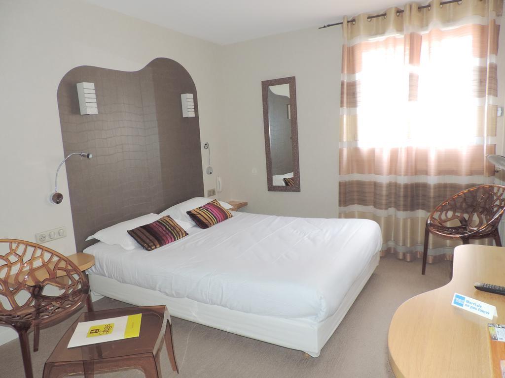 Auv'Hotel Mauriac  Dış mekan fotoğraf