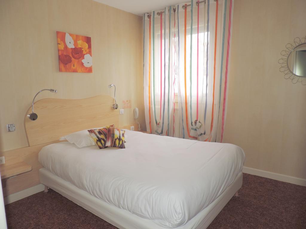 Auv'Hotel Mauriac  Dış mekan fotoğraf